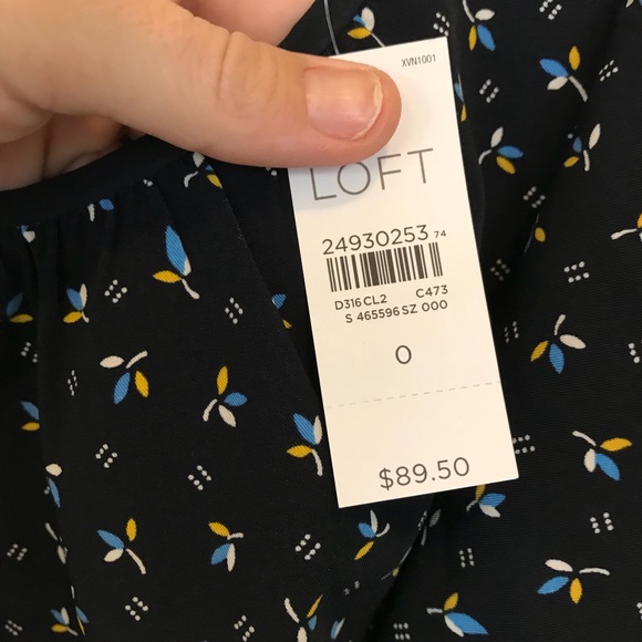 NWT. LOFT petaled flutter tie waist dress - Picture 4 of 4